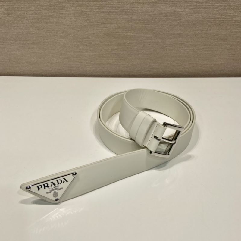 Pra*a triangle pouch